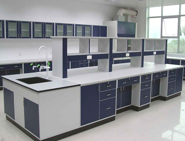 Resistant eget Board Cabinets